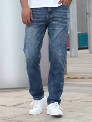Men's Relaxed Fit Light Wash Jeans