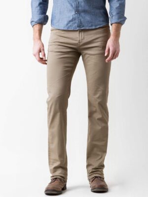Men's Classic Straight-Fit Chinos - Khaki